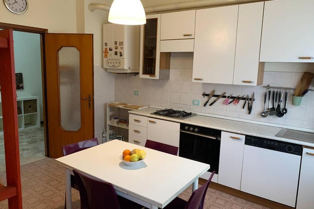 A Casa Da Claudio Apartment Парма Екстериор снимка